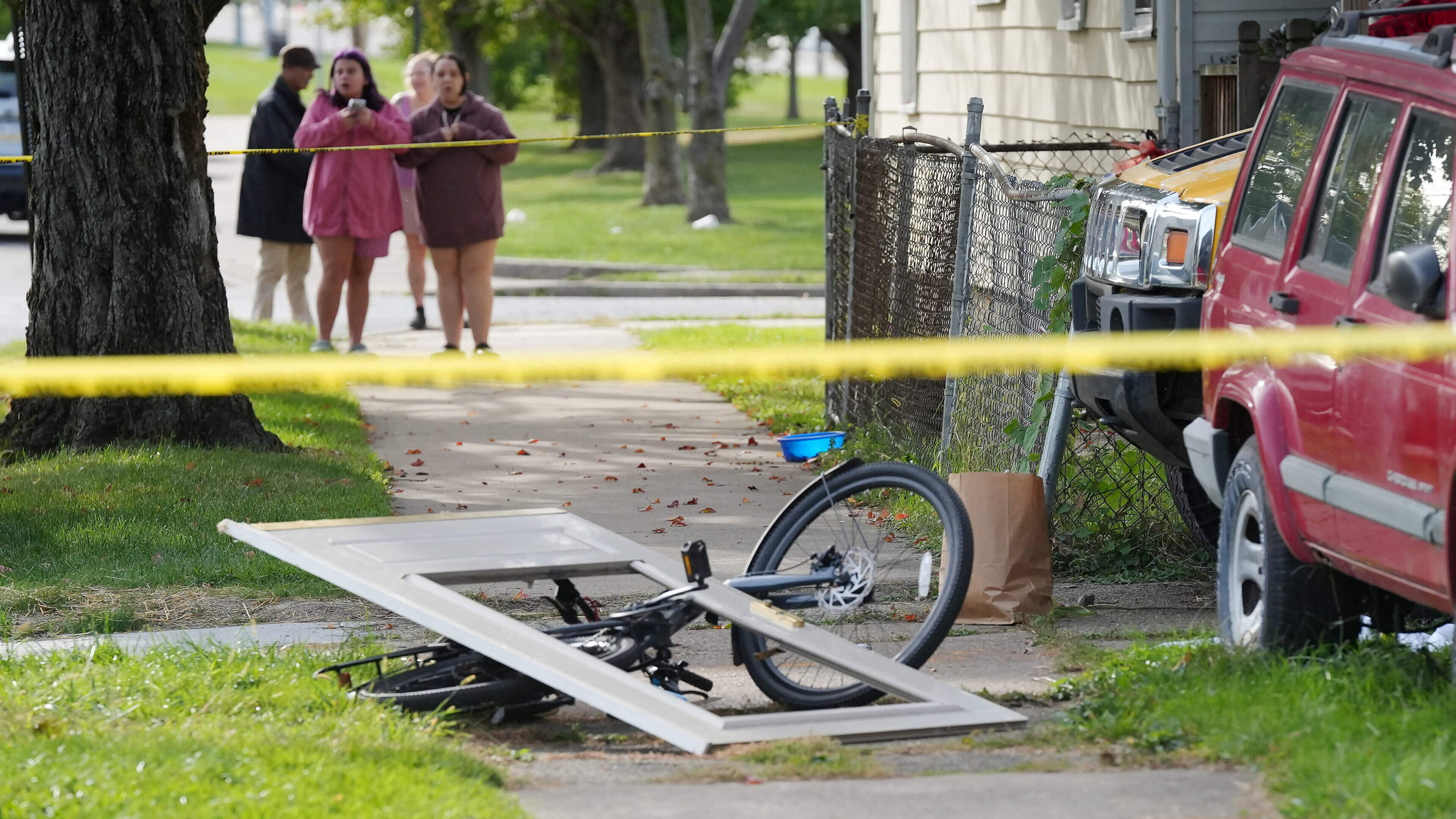 Gunman kills eight members of family before taking own life